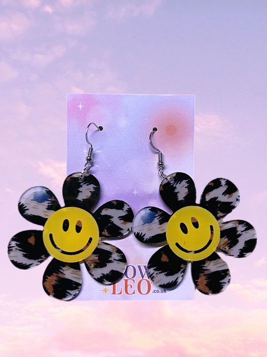 Clouded Leopard Smiley Flower Earrings